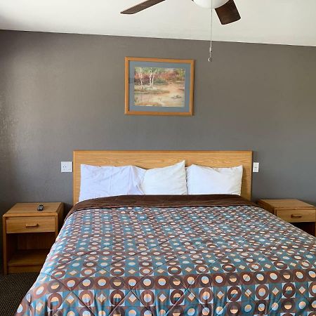 Cinderella Motel Wasco Εξωτερικό φωτογραφία