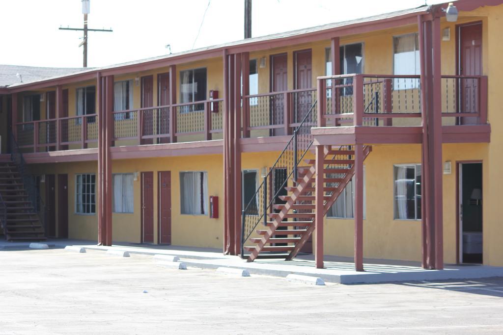 Cinderella Motel Wasco Εξωτερικό φωτογραφία