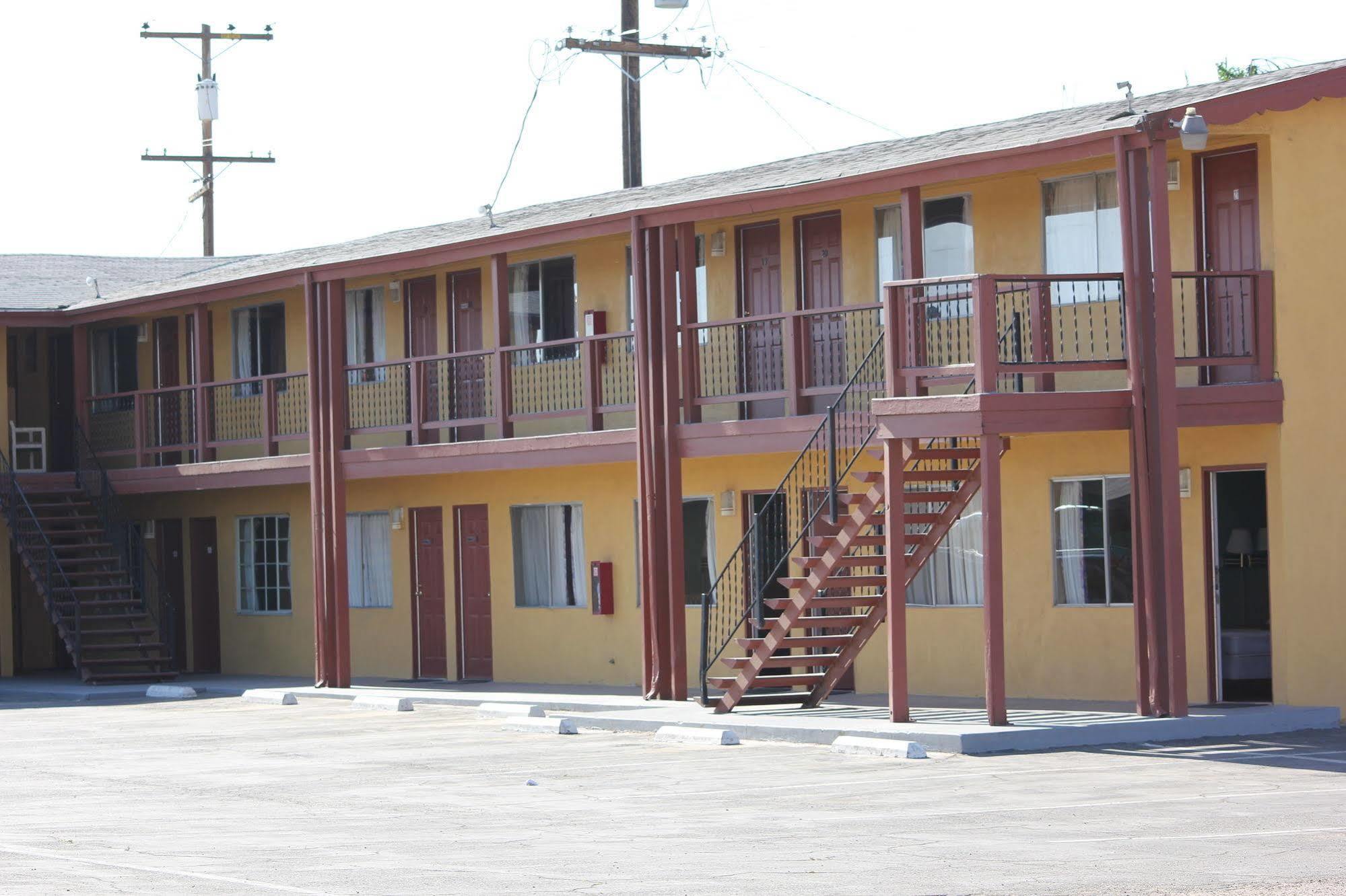 Cinderella Motel Wasco Εξωτερικό φωτογραφία